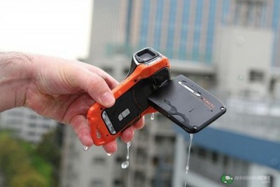 sanyo_waterproof_10.jpg